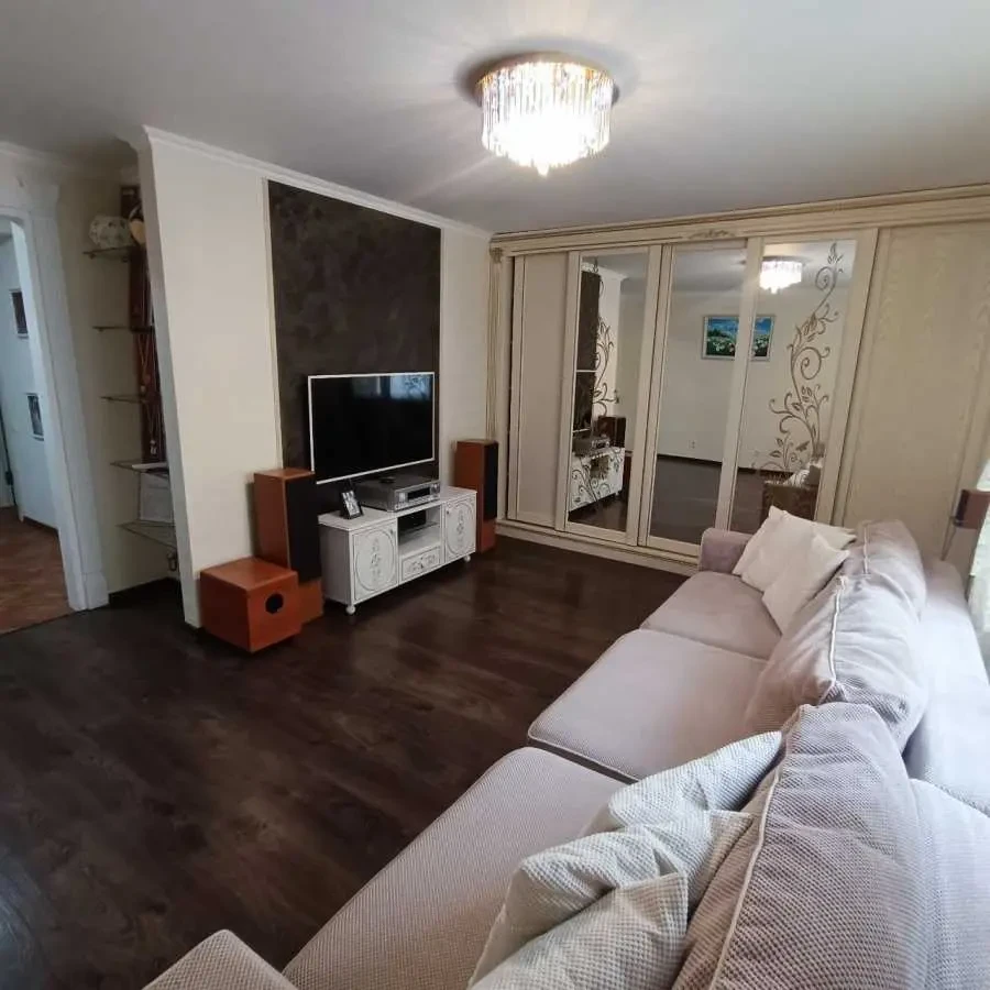 2-к квартира Бучанський, Петропавлівська Борщагівка, Соборная (Собор.. 10