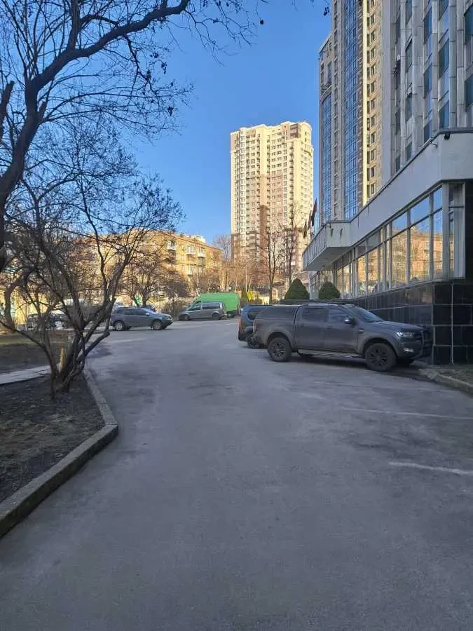 офісне приміщення Київ, Печерський, Патріса Лумумби 4/6 2