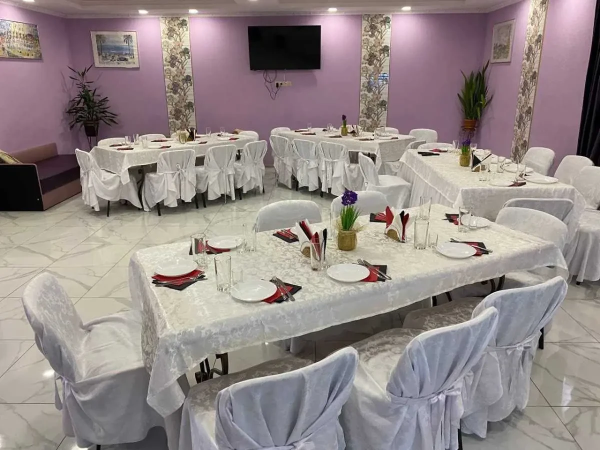 8-к будинок Київ, Деснянський, Карла Маркса