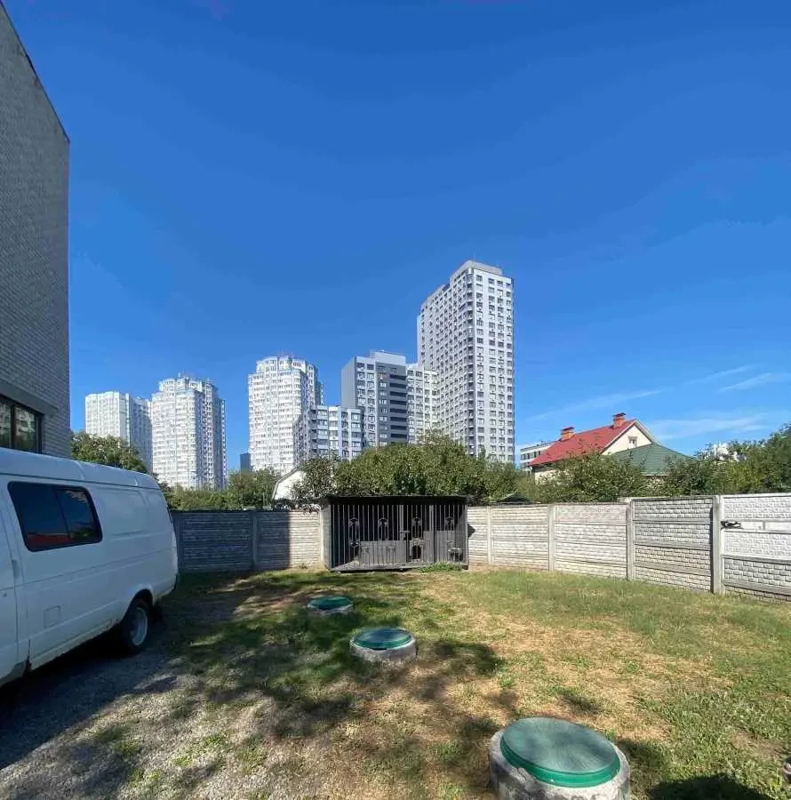 10-к будинок Київ, Дарницький, Завальна 3