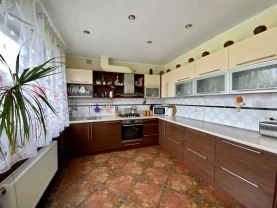 6-к будинок Бориспільський, Бориспіль, Братуся