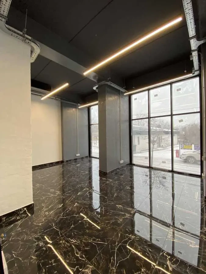 об’єкт сфери послуг Бориспільський, Бориспіль, Київський шлях 102 4