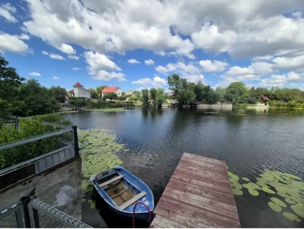 4-к дача Київ, Дарницький, Центральна 7