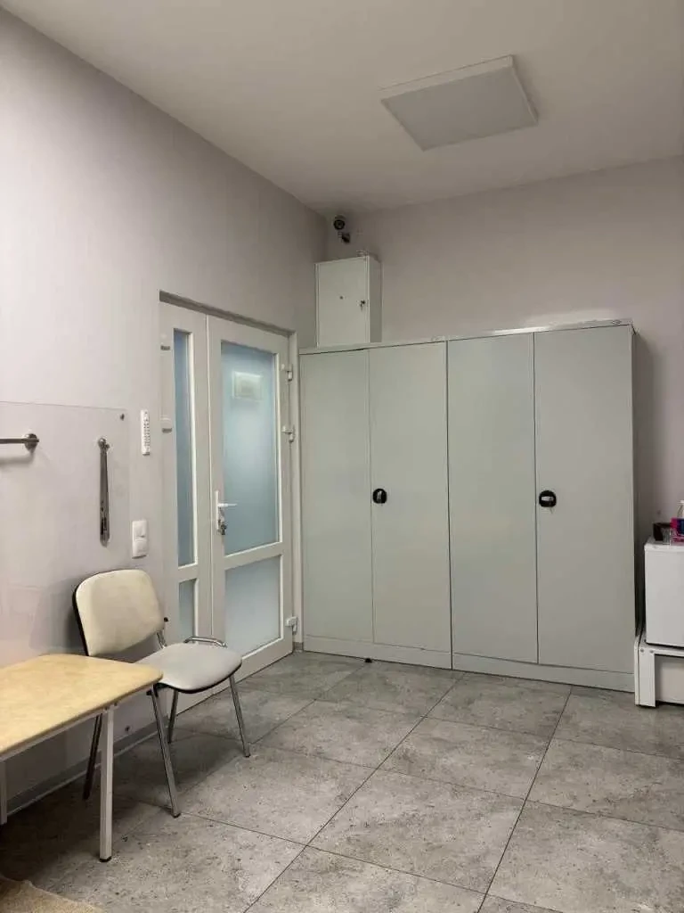 об’єкт сфери послуг Київ, Подільський, Копилівська 2 10