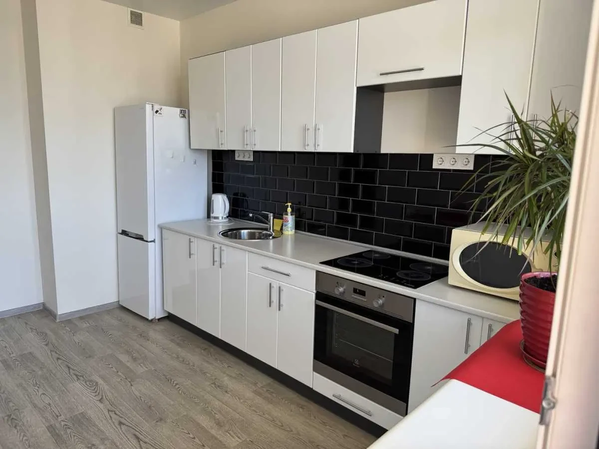 1-к квартира Київ, Подільський, Правди 2