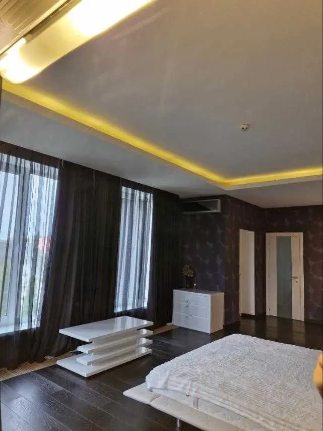 4-к будинок Київ, Святошинський, Берковецька 10