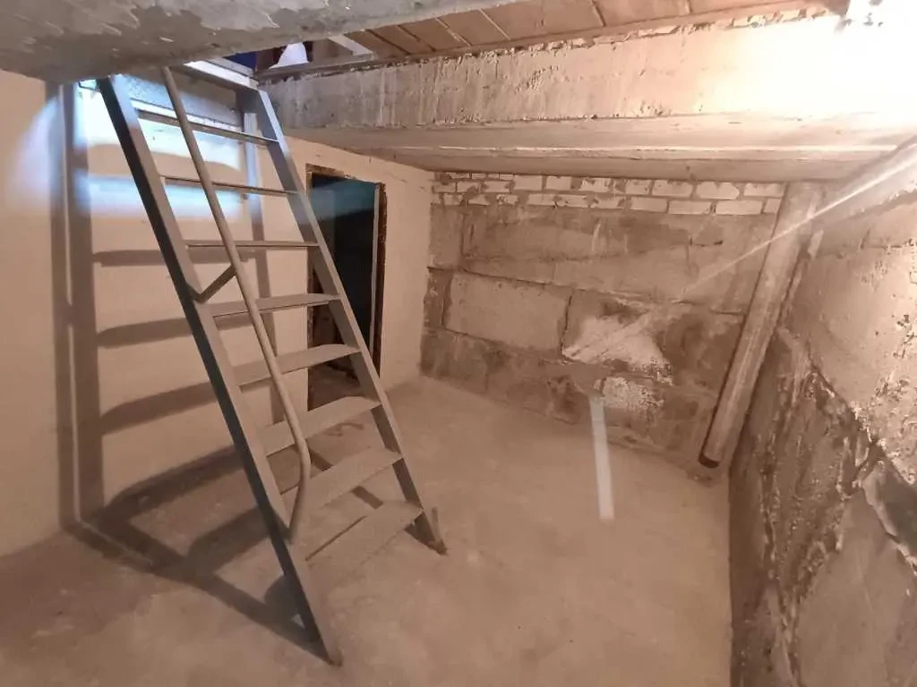 окремий гараж Київ, Деснянський, Пухівська 2 17