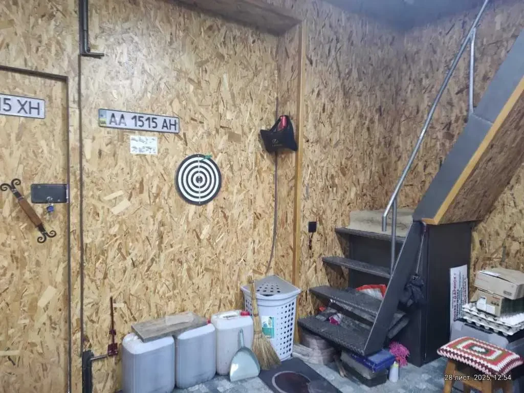 окремий гараж Київ, Деснянський, Радунська 3 20