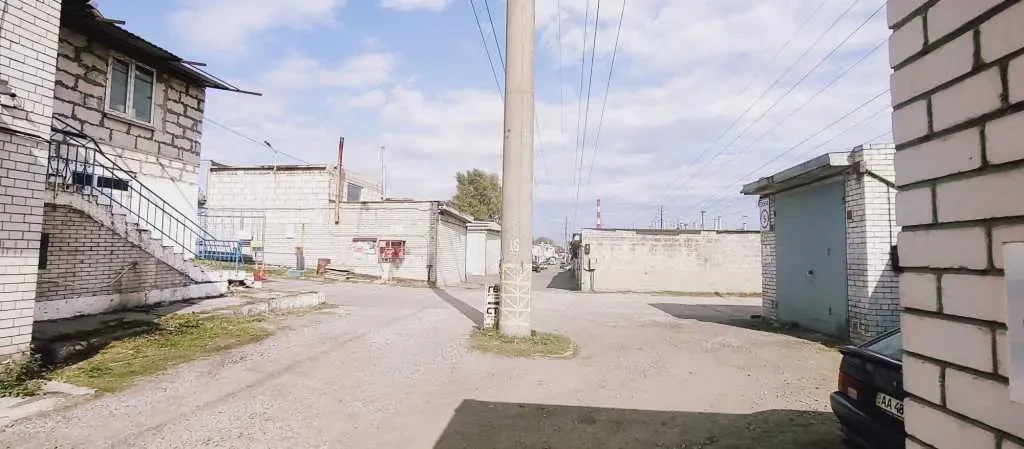 окремий гараж Київ, Деснянський, Пухівська 2 5