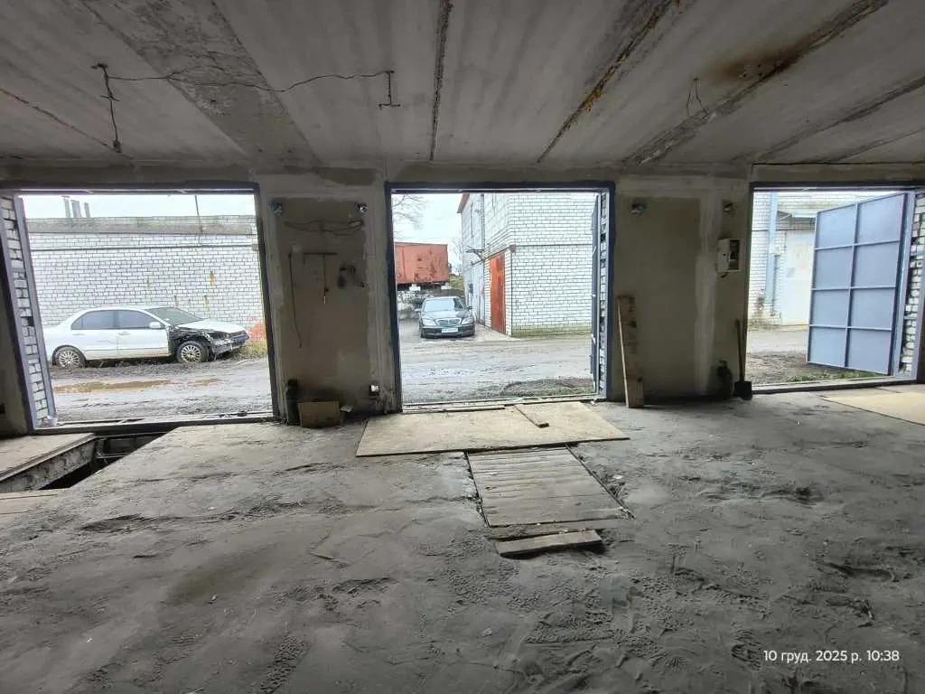 окремий гараж Київ, Деснянський, Пухівська 2 16