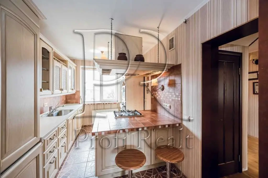 4-к будинок Фастівський, Юрівка, Васильківська вулиця 4