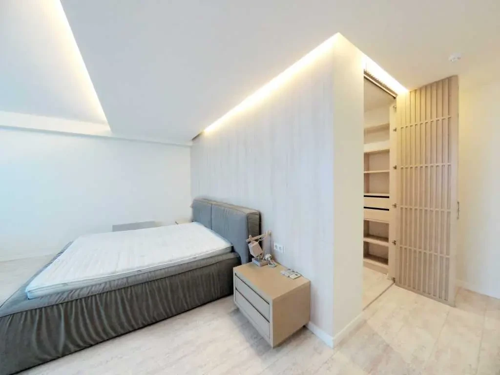 3-к квартира Київ, Печерський, Євгена Коновальця 44а 12