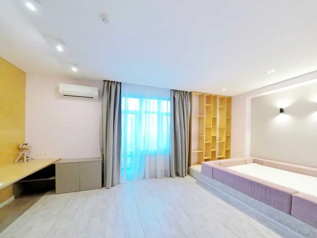 3-к квартира Київ, Печерський, Євгена Коновальця 44а 15