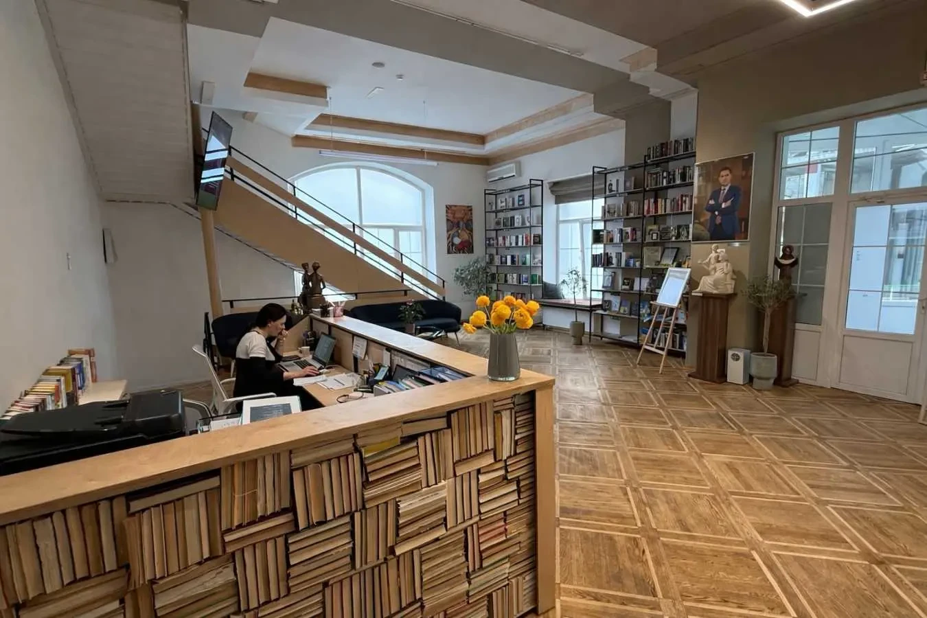 приміщення, будівлі Київ, Печерський, Старонаводницька 4в 2