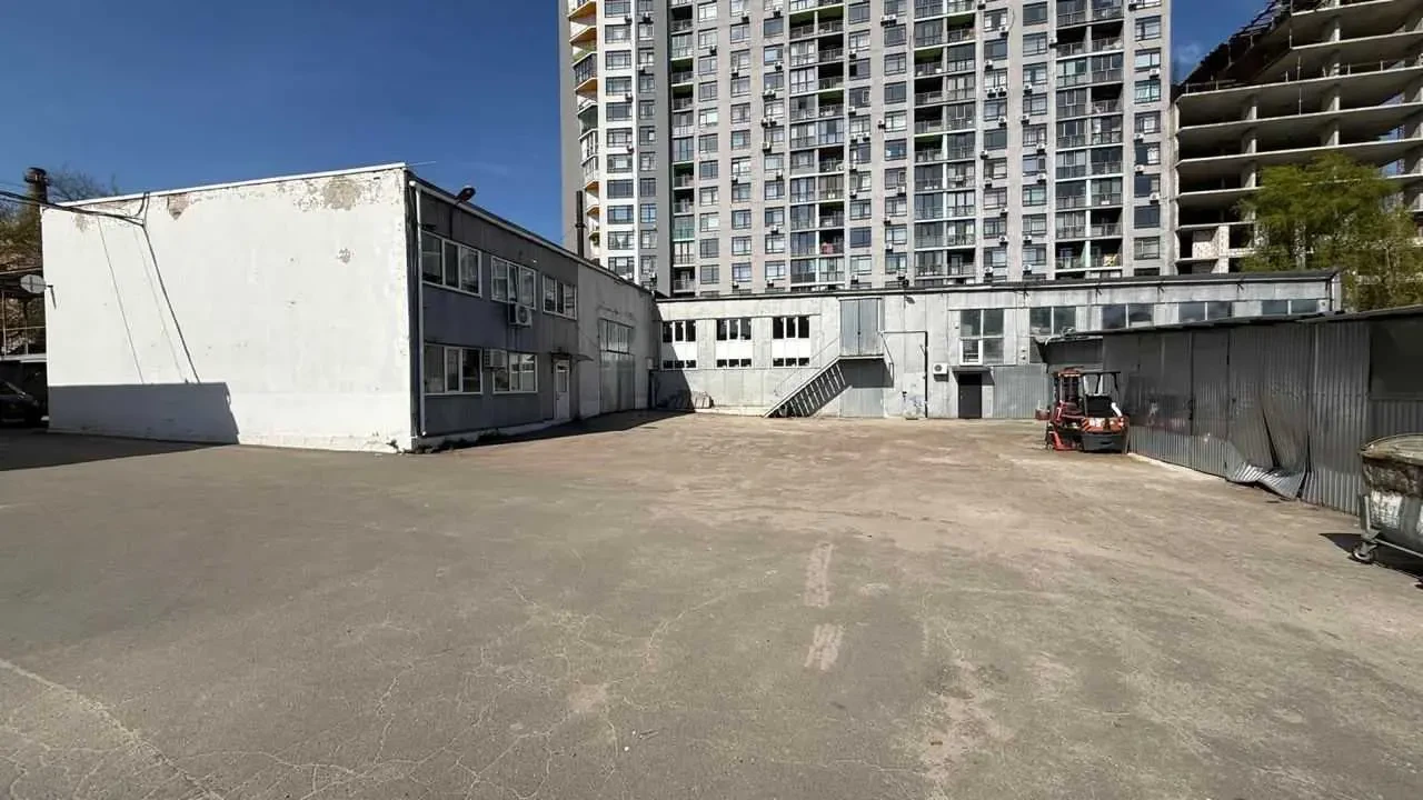 склади Київ, Голосіївський, Науки 57 4