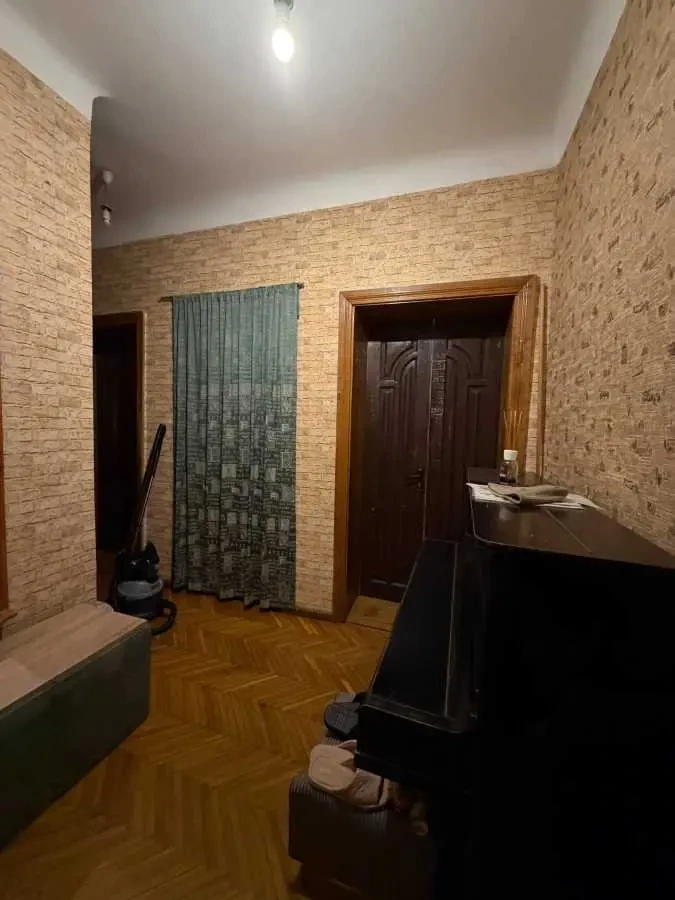 кімната Київ, Солом`янський, Максима Кривоноса 10 7