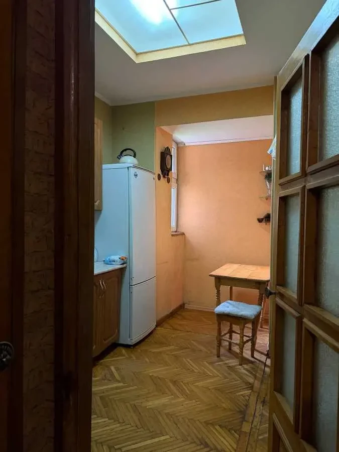 кімната Київ, Солом`янський, Максима Кривоноса 10 6