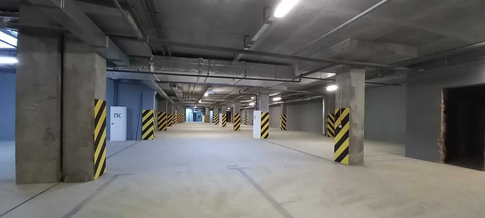 підземний паркінг Київ, Святошинський, Берестейський 67 5