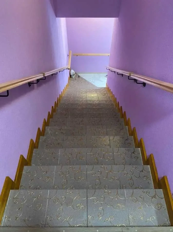 8-к будинок Київ, Деснянський, Карла Маркса 1 8