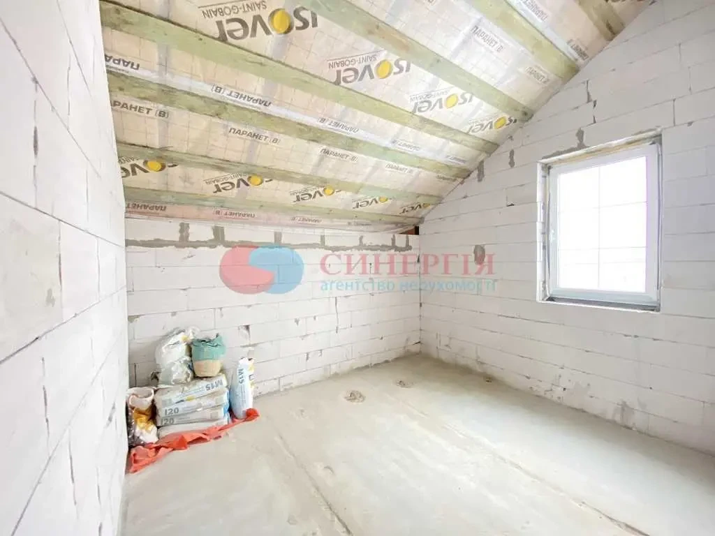 6-к будинок Обухівський, Хотів, Затишна 15