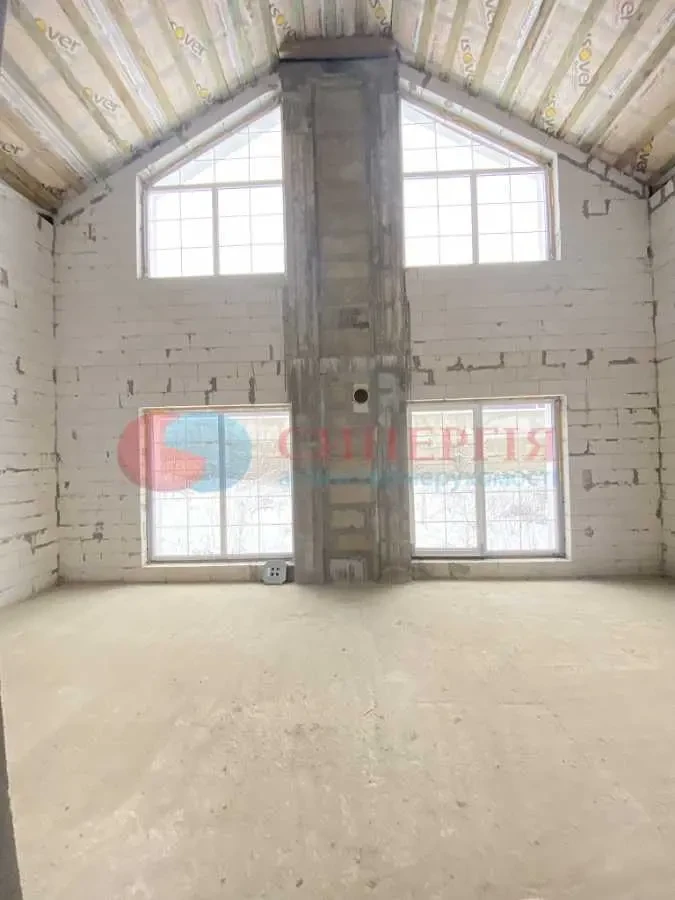 6-к будинок Обухівський, Хотів, Затишна 6