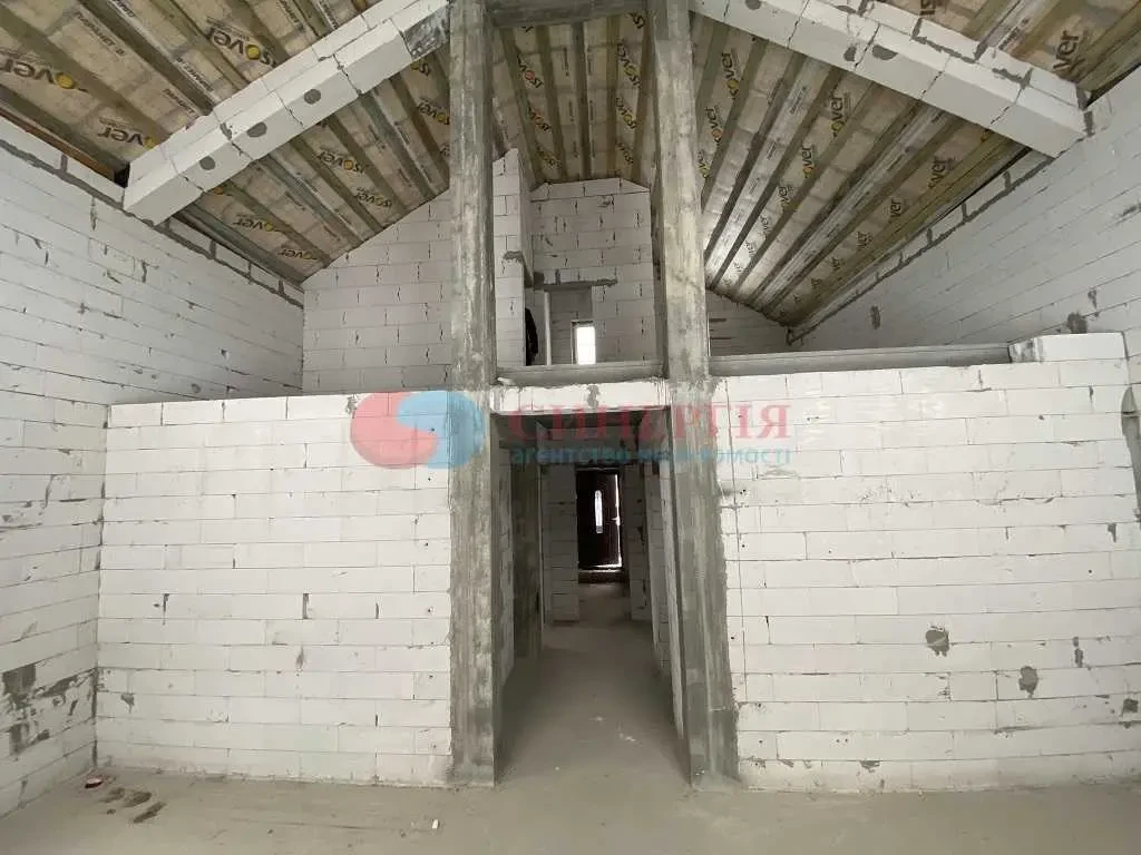 6-к будинок Обухівський, Хотів, Затишна 11