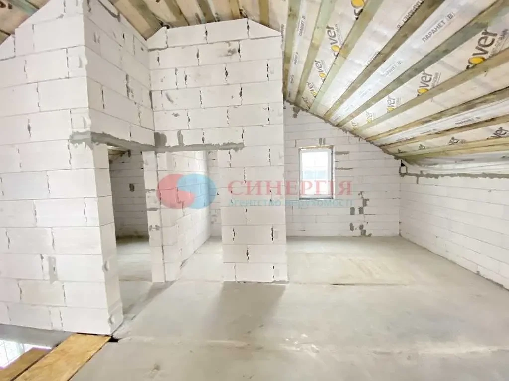 6-к будинок Обухівський, Хотів, Затишна 16