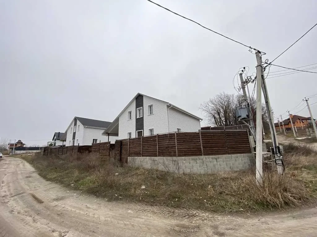 6-к будинок Обухівський, Хотів, Затишна 3