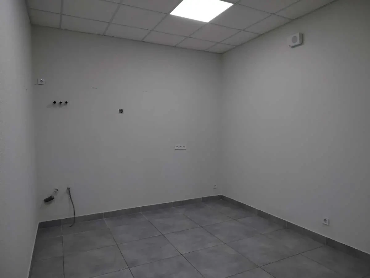 офісне приміщення Київ, Дніпровський, Уінстона Черчілля 1 7