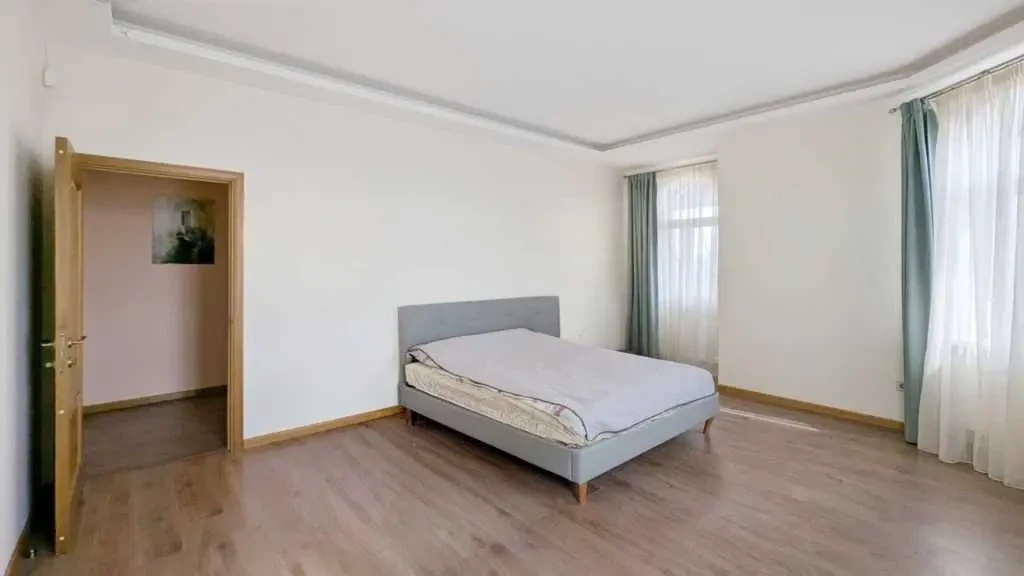 5-к будинок Бучанський, Любимівка, Лісна 9