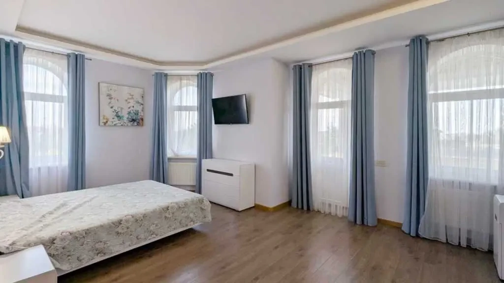 5-к будинок Бучанський, Любимівка, Лісна 11