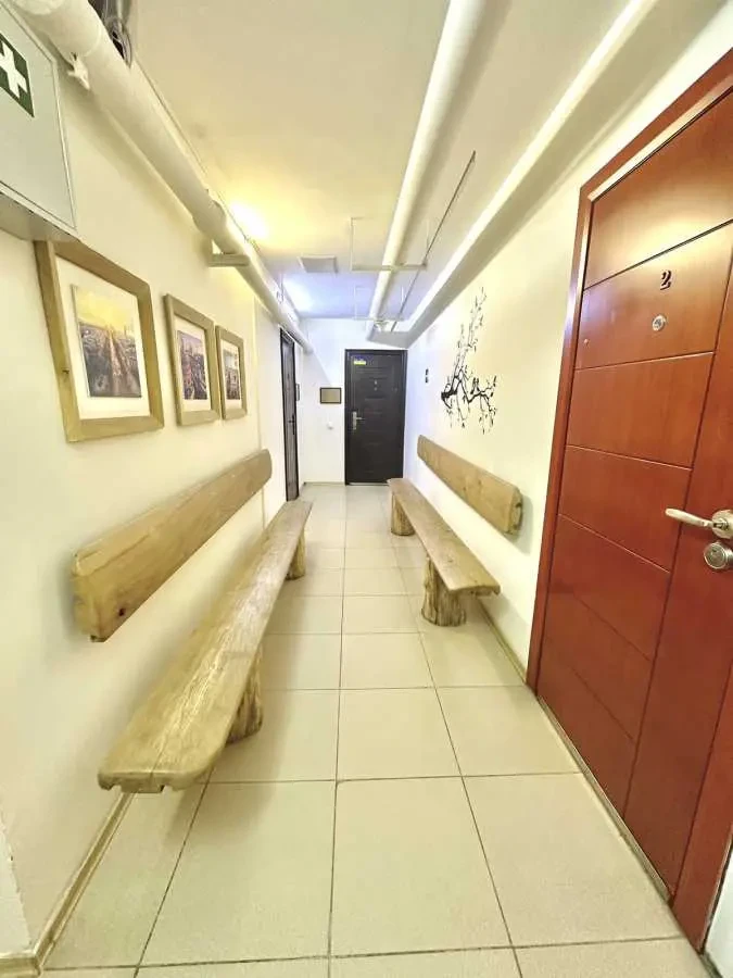 об’єкт сфери послуг Київ, Дніпровський, Раїси Окіпної 4а 3