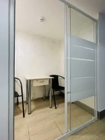 об’єкт сфери послуг Київ, Дніпровський, Раїси Окіпної 8