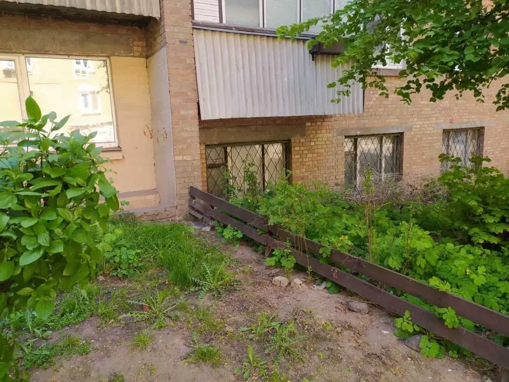 торгові площі Київ, Шевченківський, Золотоустівська 51 4