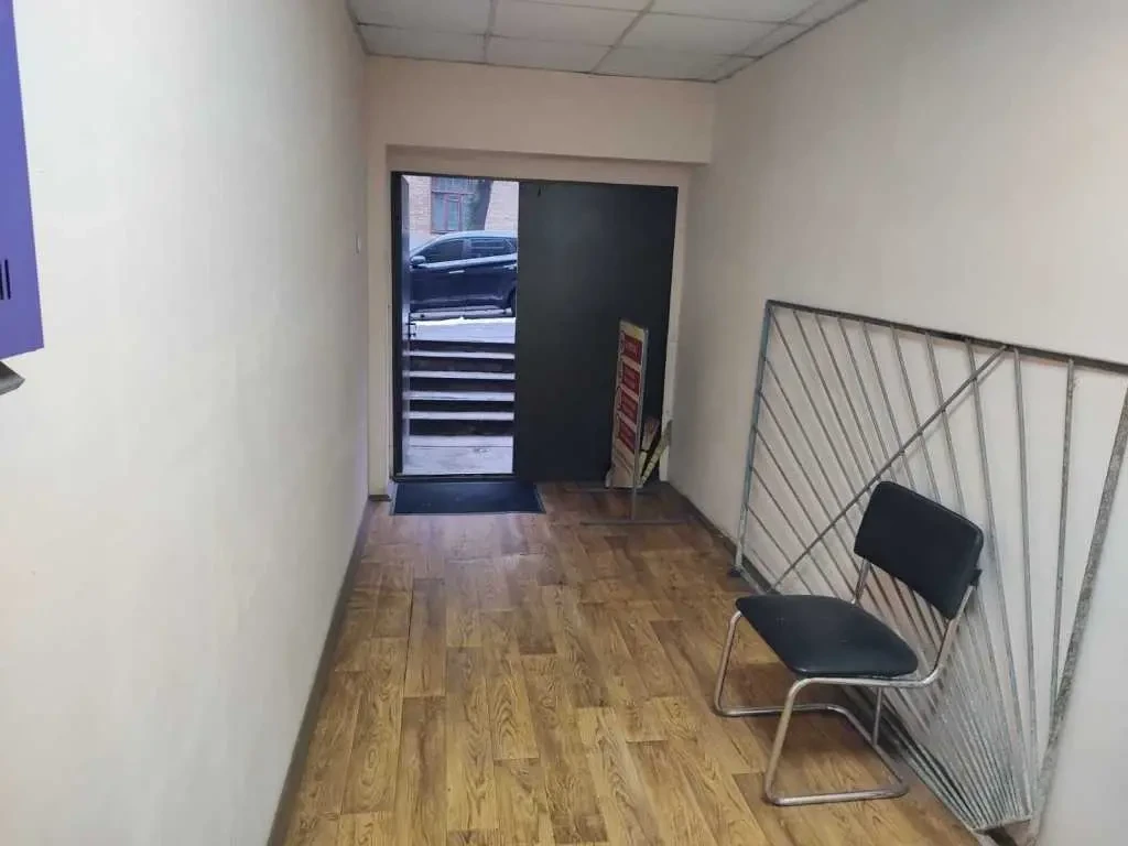 торгові площі Київ, Шевченківський, Золотоустівська 51 12