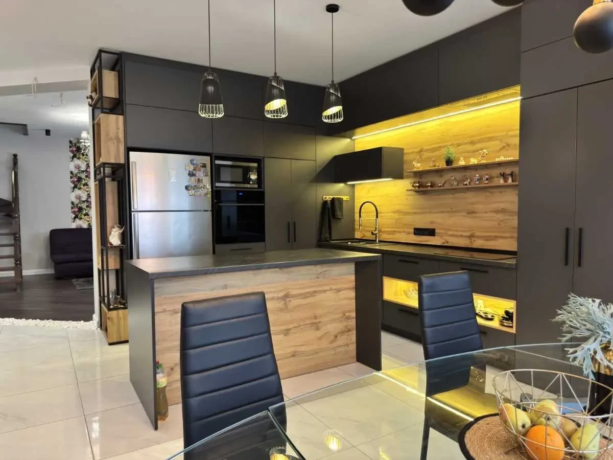 5-к будинок Бучанський, Северинівка, Березова 2