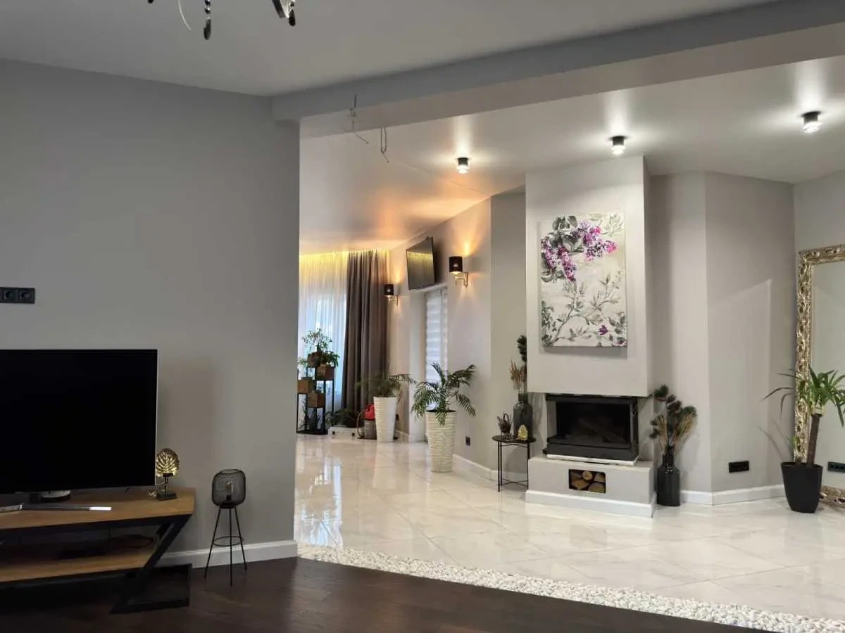 5-к будинок Бучанський, Северинівка, Березова 6