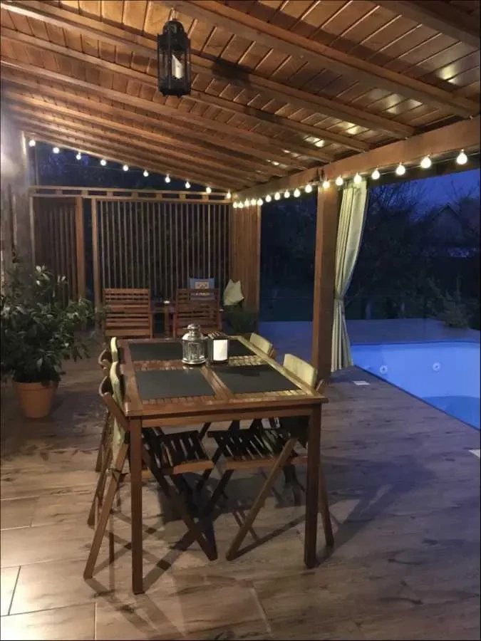 10-к будинок Хустський, Хуст, Центральна 20