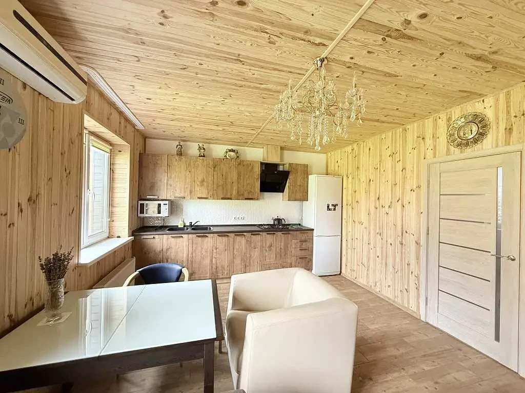 3-к будинок Бучанський, Михайлівка-Рубежівка, вул. Зоряна 5