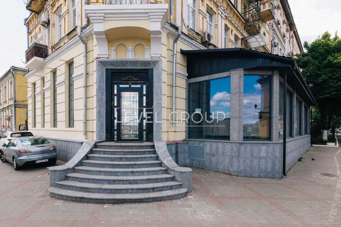 кафе, бар, ресторан Київ, Подільський, Набережно-Хрещатицька 17/18 11