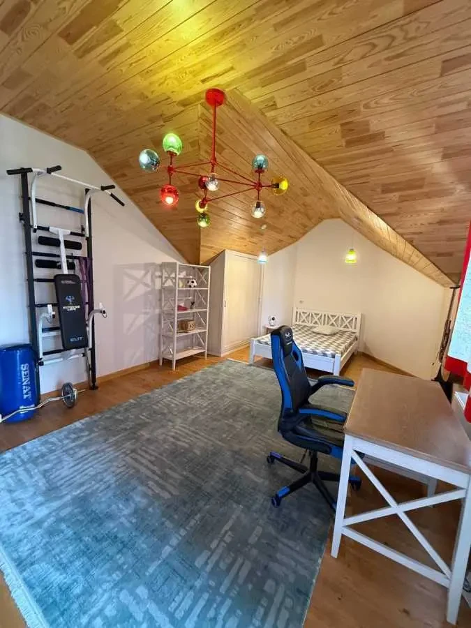 4-к будинок Обухівський, Круглик, Озерна 16