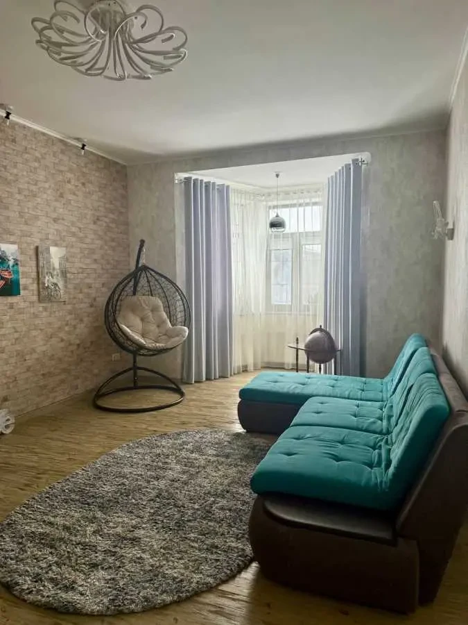 4-к будинок Обухівський, Круглик, Озерна 7