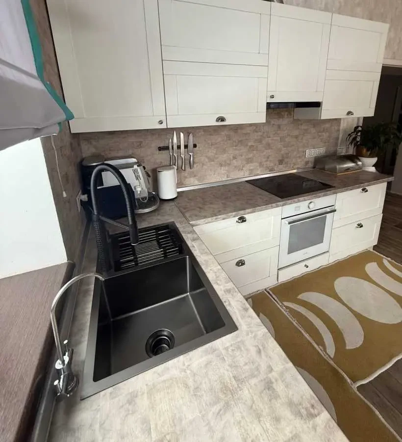 4-к будинок Обухівський, Круглик, Озерна 5