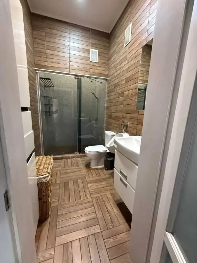 4-к будинок Обухівський, Круглик, Озерна 12