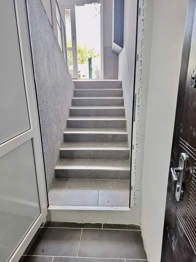 приміщення, будівлі Київ, Святошинський, Осіння 71 8