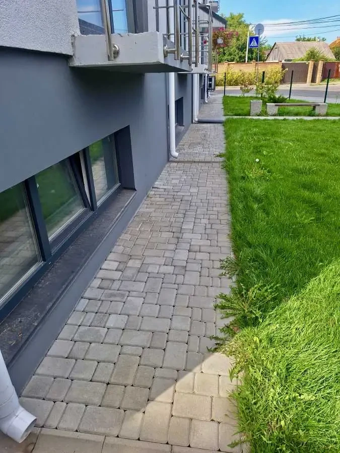 приміщення, будівлі Київ, Святошинський, Осіння 71 4