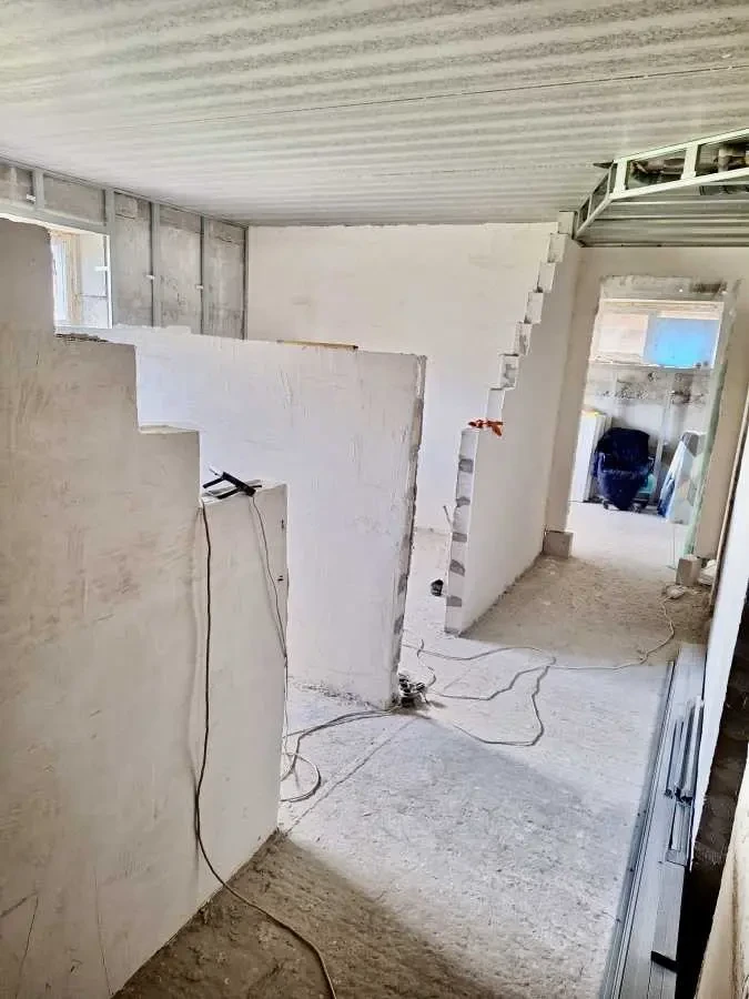 приміщення, будівлі Київ, Святошинський, Осіння 71 12