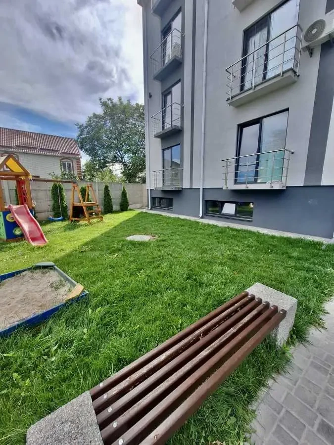 приміщення, будівлі Київ, Святошинський, Осіння 71 3