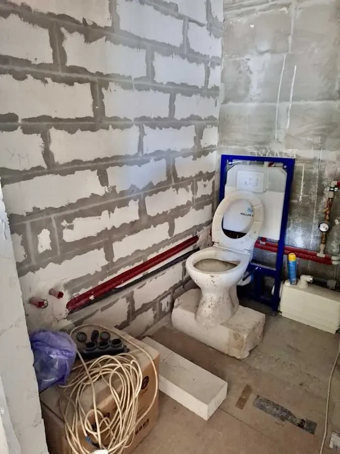 приміщення, будівлі Київ, Святошинський, Осіння 71 24