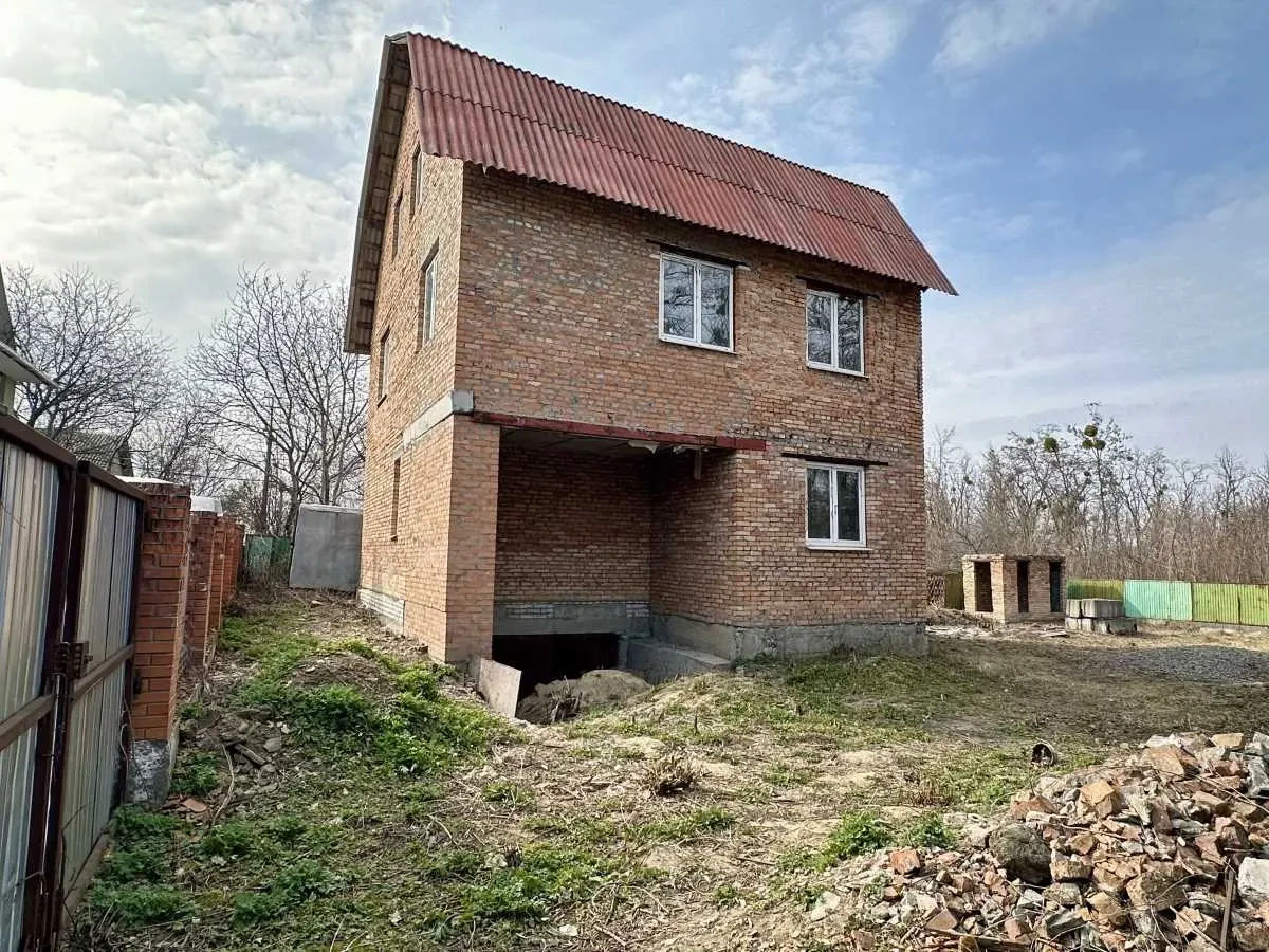 3-к дача Обухівський, Підгірці, Будівельник 2